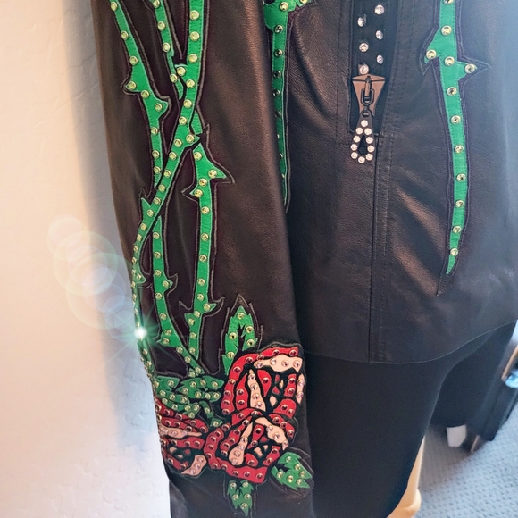 Kippy's Gorgeous Brand New Leather Motorcycle Jacket - Picture 7 of 17